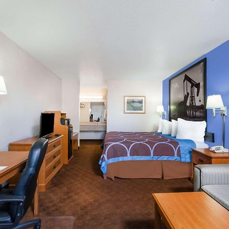 Super 8 by Wyndham Cleburne Motel Eksteriør billede