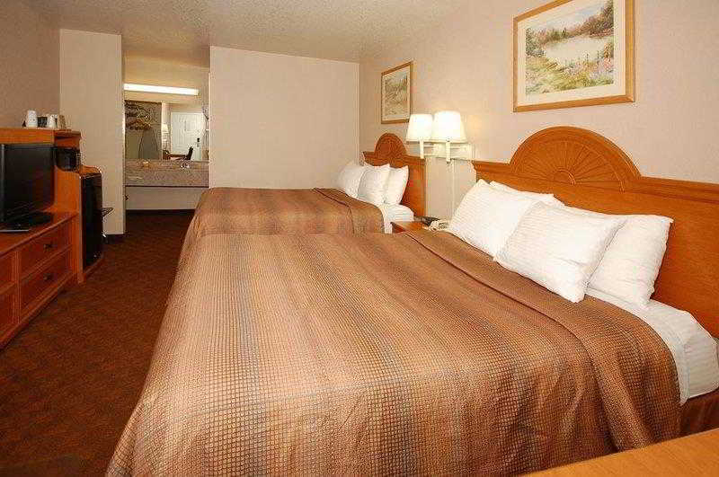 Super 8 by Wyndham Cleburne Motel Eksteriør billede